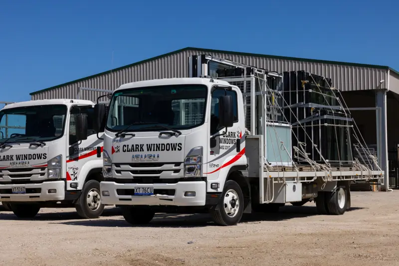 Clark Windows 21 2100X1401 E5f4dc5b 763E 4B46 88E2 Ce66c1df312d