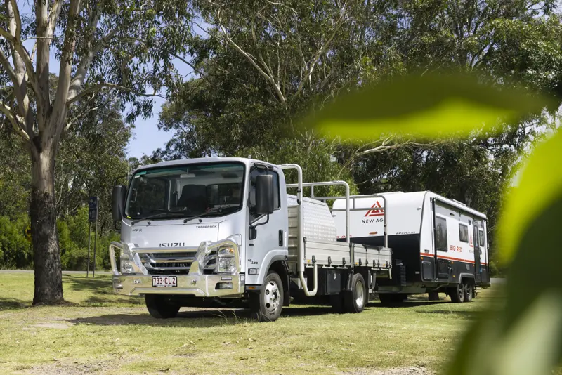 Isuzu Helen Greg 4669 2100X1401 Cd407031 D872 4F28 Bbd2 7Cf0156618c7